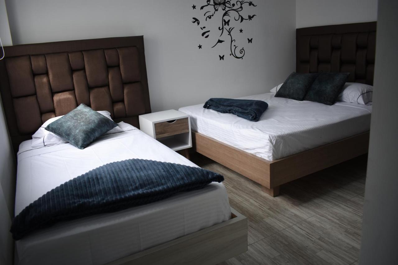 Hostel Boutique Nido De Loros Медельин Экстерьер фото
