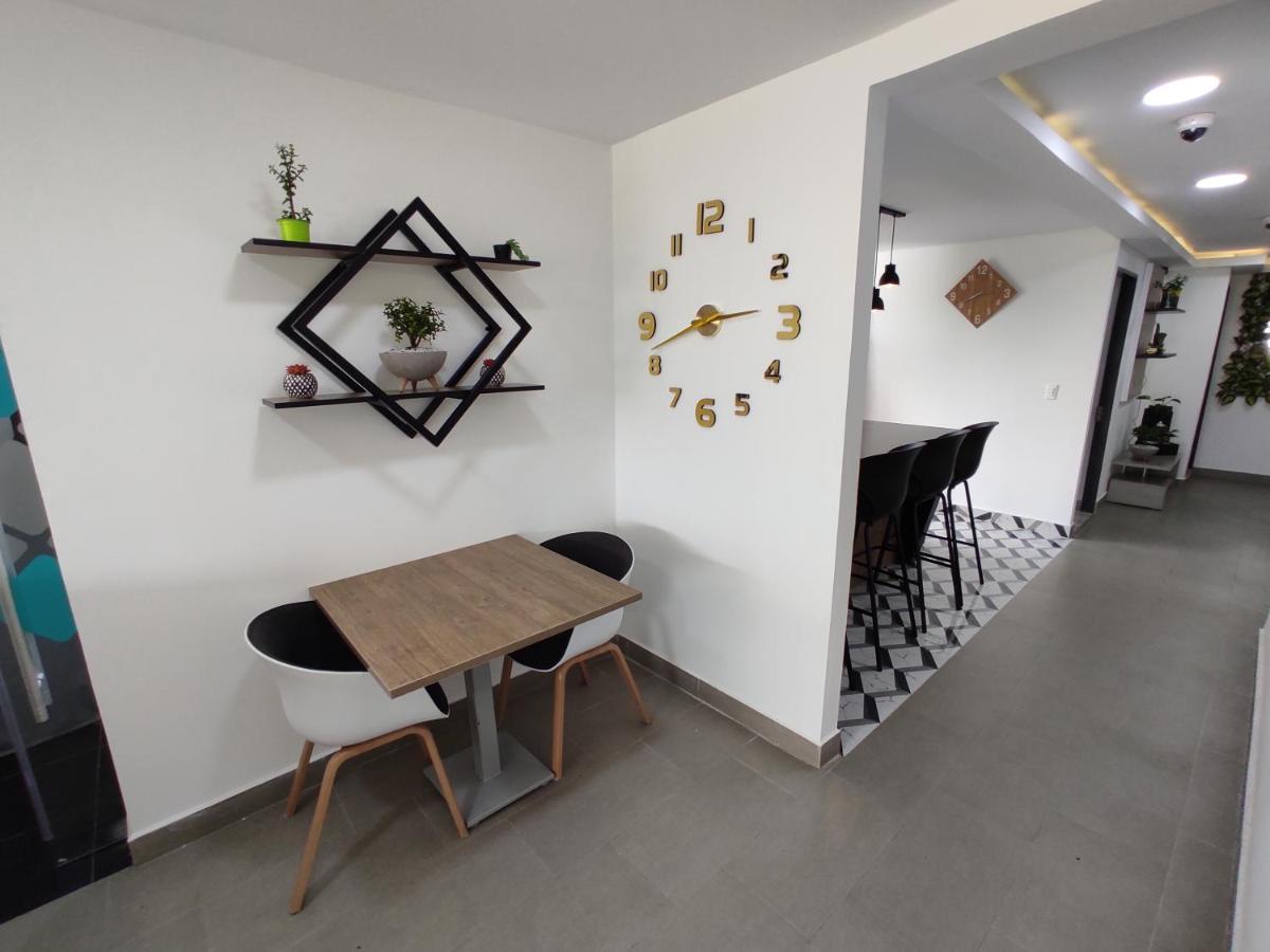 Hostel Boutique Nido De Loros Медельин Экстерьер фото