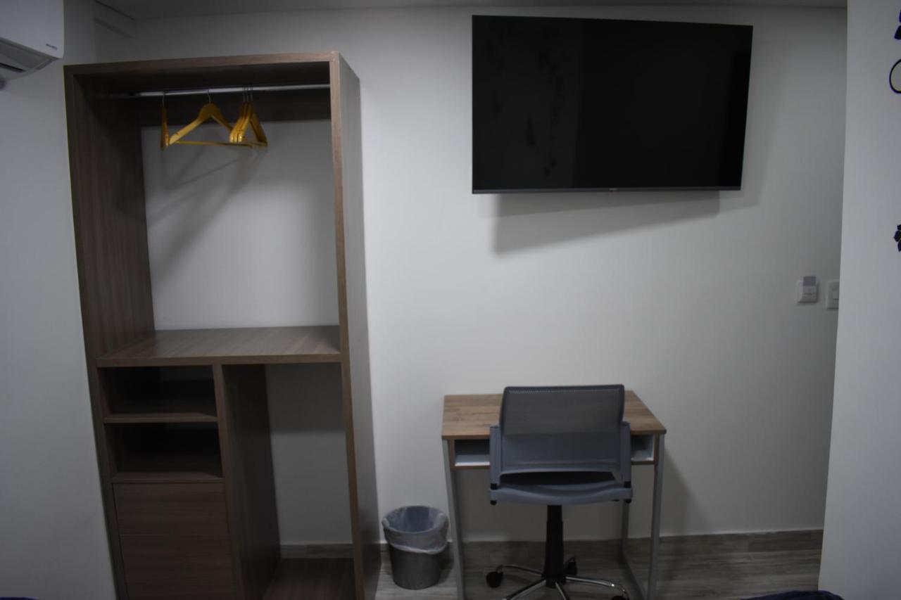 Hostel Boutique Nido De Loros Медельин Экстерьер фото