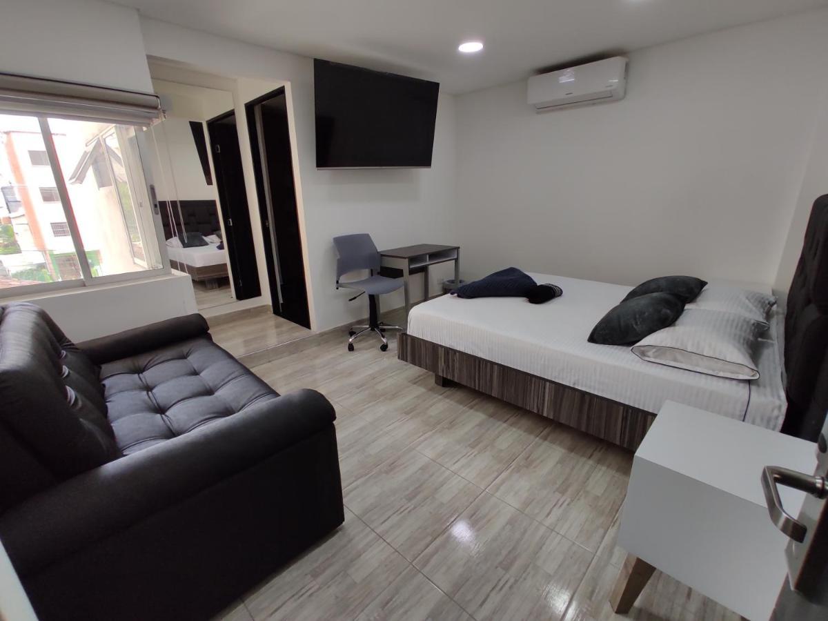 Hostel Boutique Nido De Loros Медельин Экстерьер фото