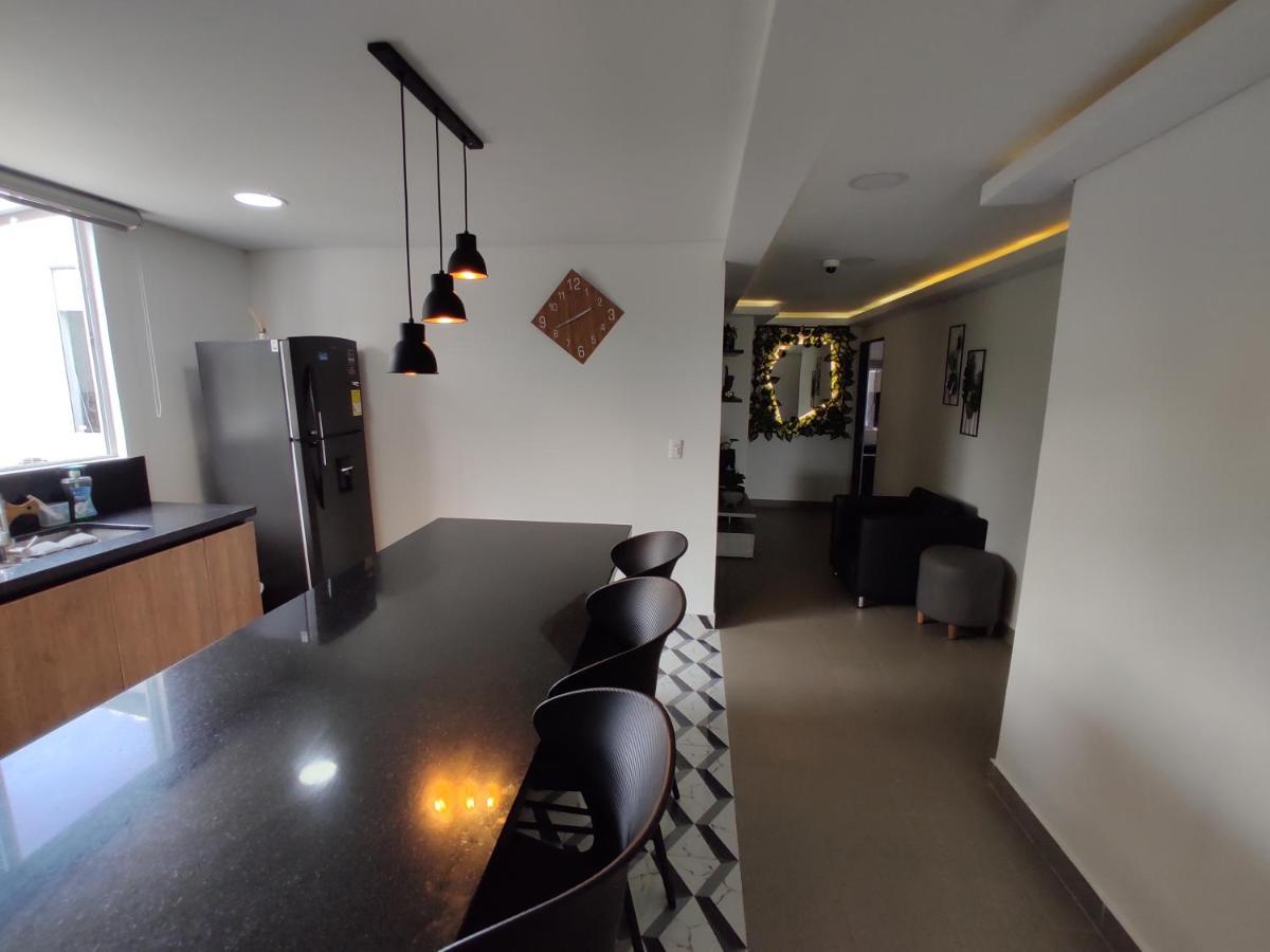 Hostel Boutique Nido De Loros Медельин Экстерьер фото