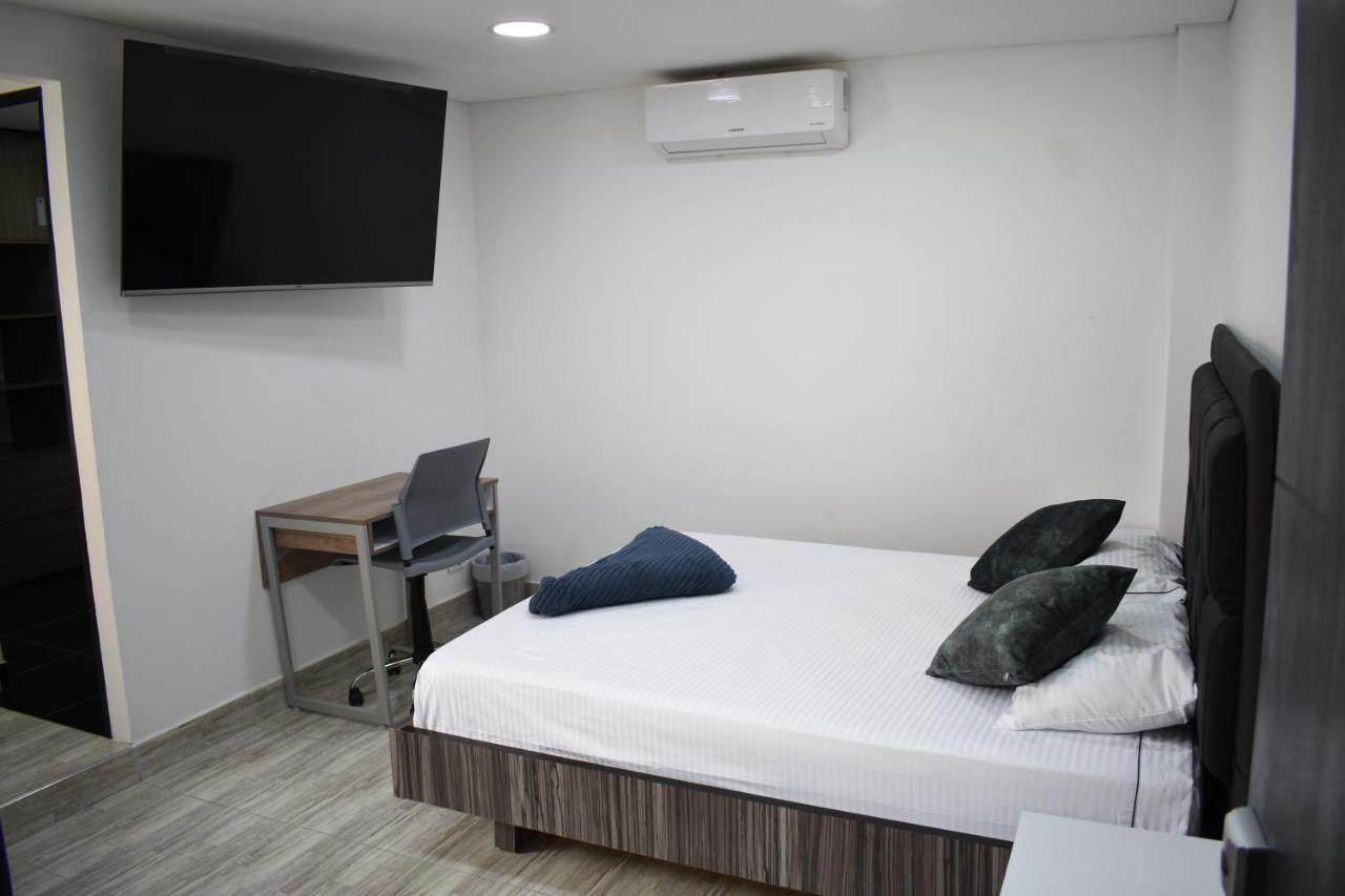 Hostel Boutique Nido De Loros Медельин Экстерьер фото